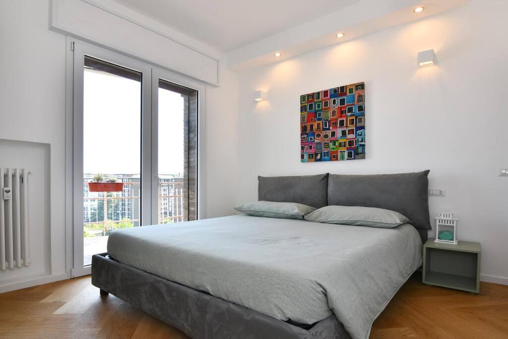 Apartamento Luminoso Bilocale Con Terrazzino Milán