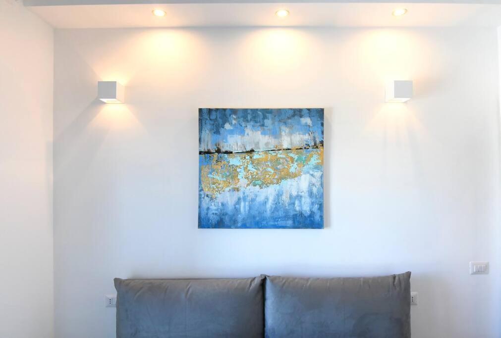 Apartamento Luminoso Bilocale Con Terrazzino Milán